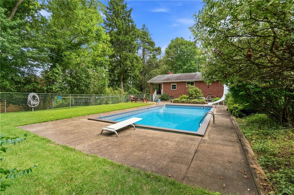 1739 Sample Road Allison Park, PA 15101 - Photo 34 of 42 Gallery Image 34