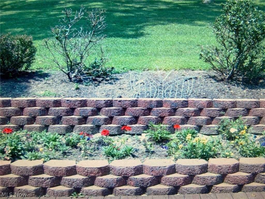 2060 Cactus Road Southwest Carrollton, OH 44615 - Photo 13 of 28