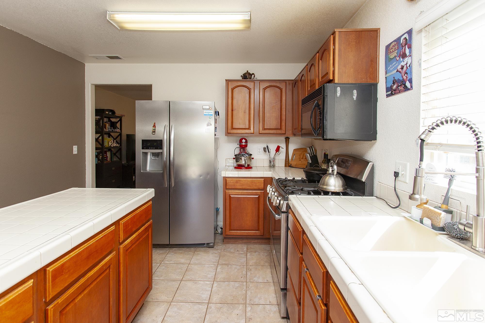 7640 Bichon Street Reno, NV 89506 - Photo 8 of 37 Photo 8