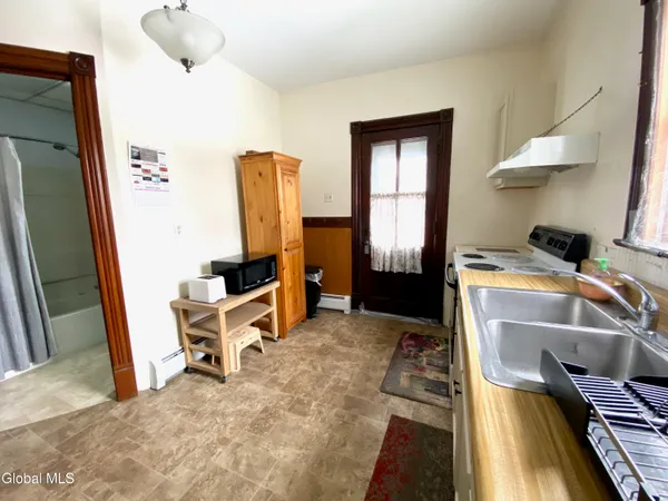 $439,000 | 40 Voorheesville Avenue, Voorheesville, NY 12186