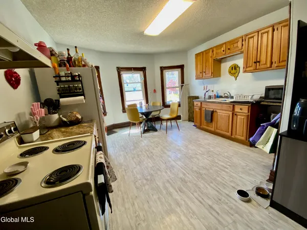 $439,000 | 40 Voorheesville Avenue, Voorheesville, NY 12186