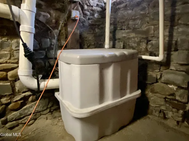 $439,000 | 40 Voorheesville Avenue, Voorheesville, NY 12186