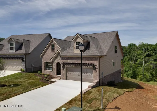 $569,900 | 3009 Sycamore Crk Lane, Knoxville, TN 37931