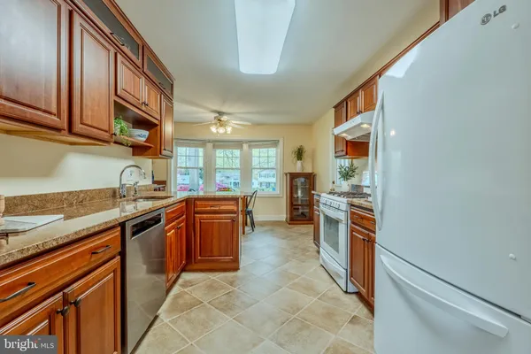 $998,000 | 8717 Higdon Drive, Vienna, VA 22182