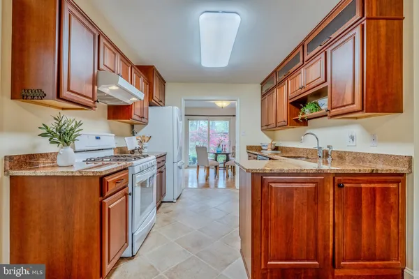 $998,000 | 8717 Higdon Drive, Vienna, VA 22182