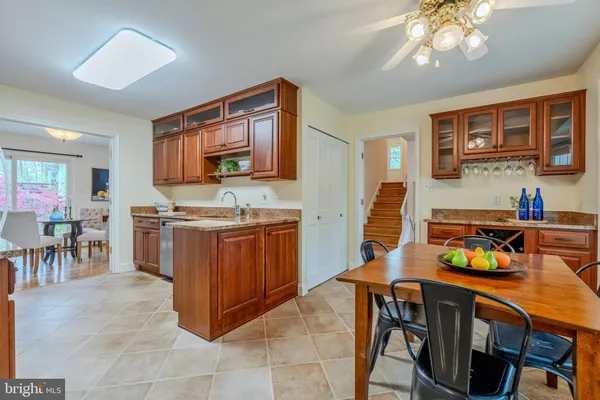 $998,000 | 8717 Higdon Drive, Vienna, VA 22182