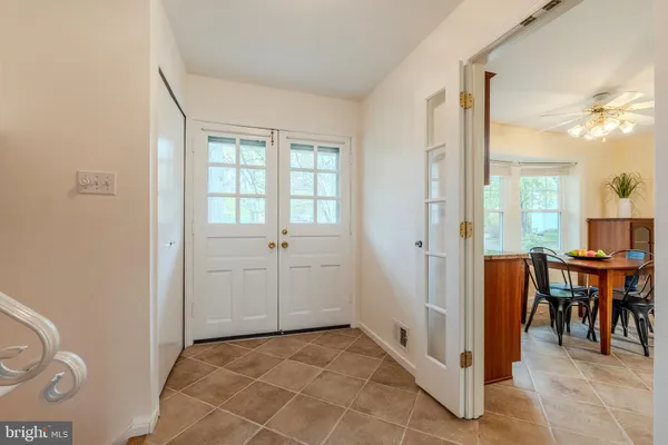 $998,000 | 8717 Higdon Drive, Vienna, VA 22182