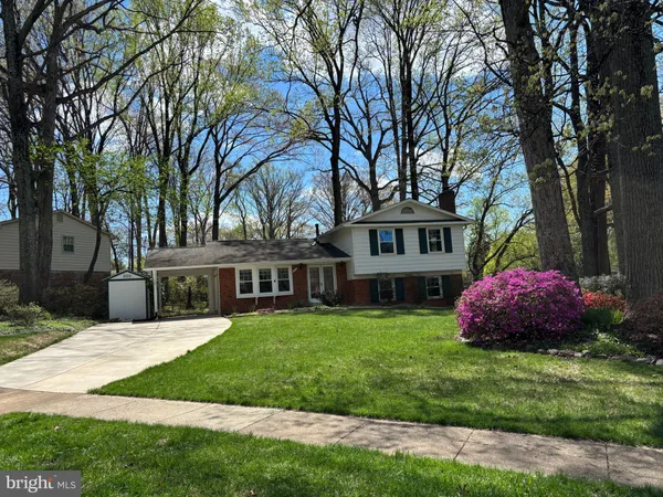 $998,000 | 8717 Higdon Drive, Vienna, VA 22182