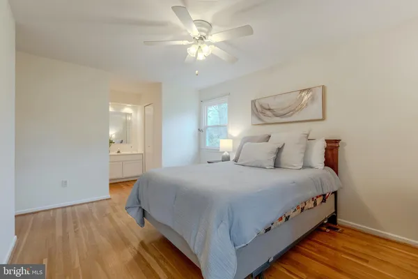 $998,000 | 8717 Higdon Drive, Vienna, VA 22182