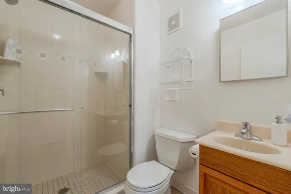 $998,000 | 8717 Higdon Drive, Vienna, VA 22182