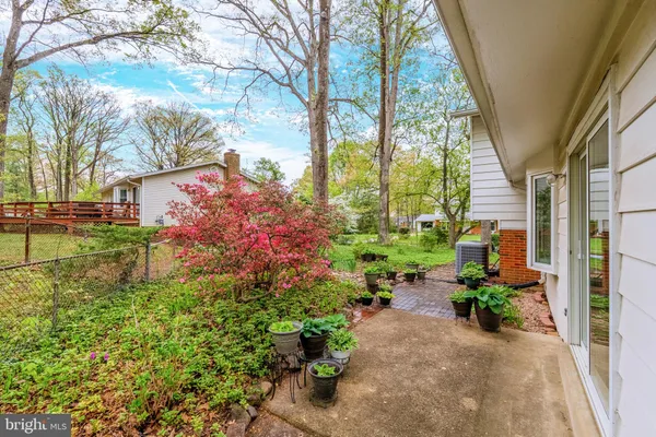 $998,000 | 8717 Higdon Drive, Vienna, VA 22182