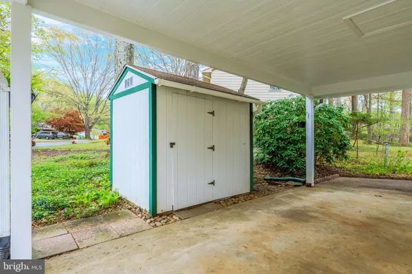 $998,000 | 8717 Higdon Drive, Vienna, VA 22182