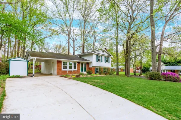 $998,000 | 8717 Higdon Drive, Vienna, VA 22182