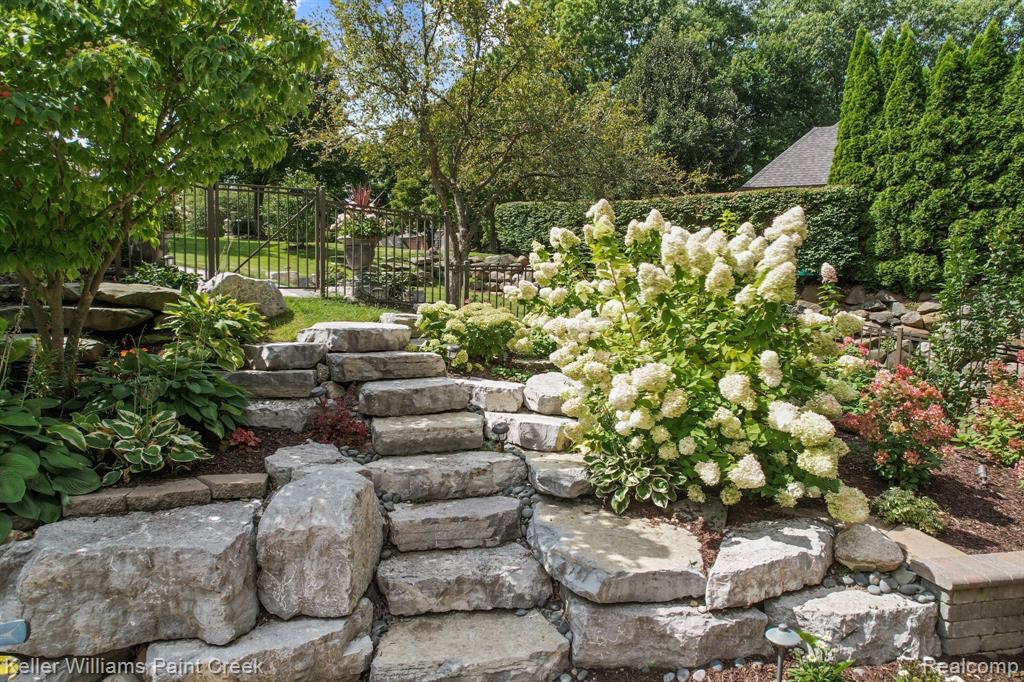 3500 Moceri Court Rochester, MI 48306 - Photo 24 of 84 Gallery Image 24