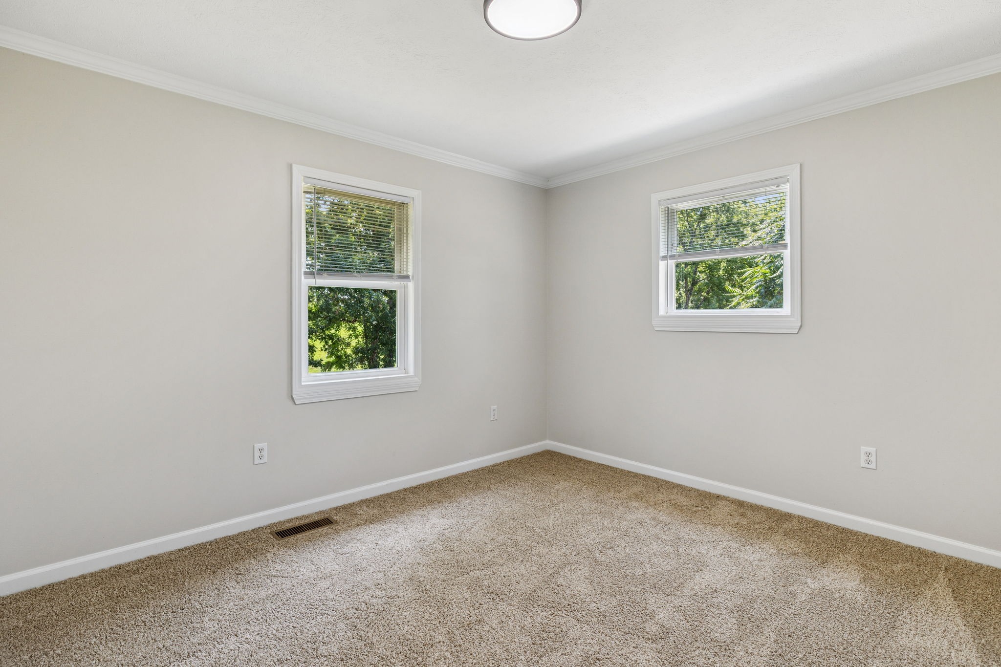 2585 Pow Road Baxter, TN 38544 - Photo 34 of 83