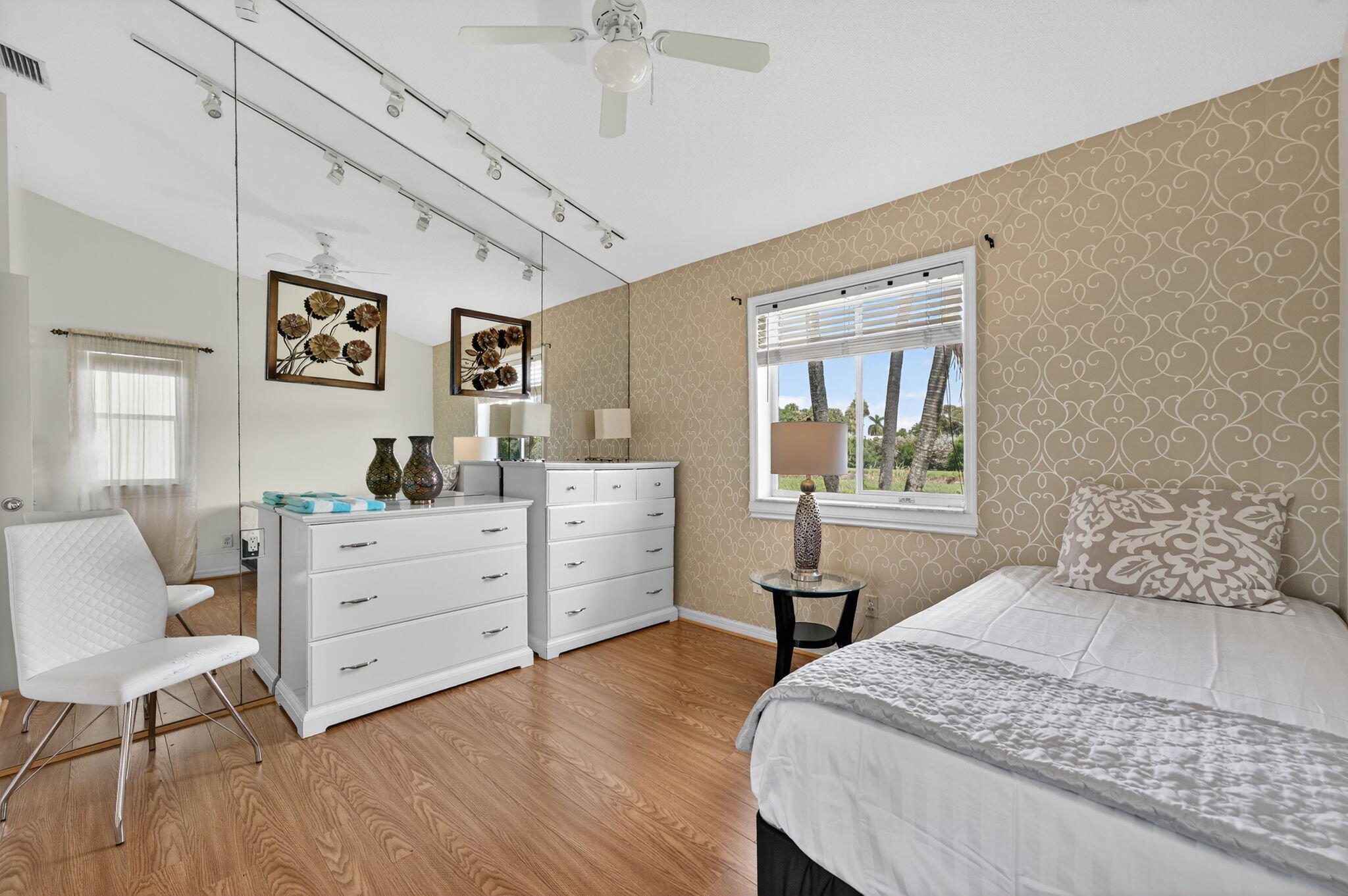 3783 Mykonos Court Boca Raton, FL 33487 - Photo 23 of 43 24-web-or-mls-025_DSC02943