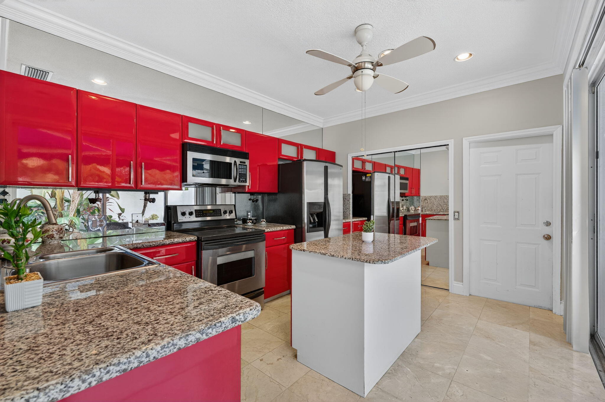 3783 Mykonos Court Boca Raton, FL 33487 - Photo 9 of 43 9-web-or-mls-010_DSC02854