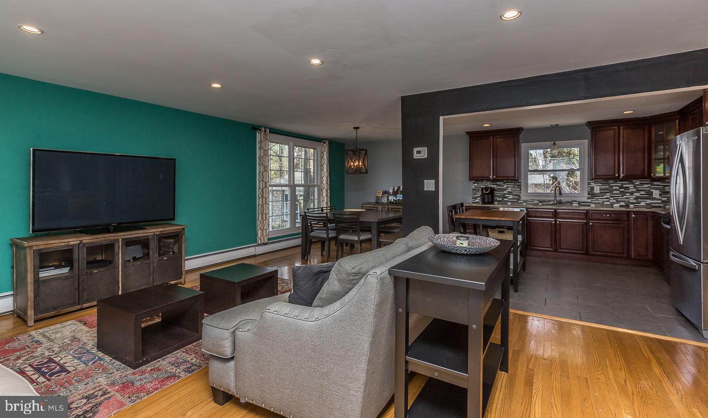 509 Mill Road Havertown, PA 19083 - Photo 7 of 45