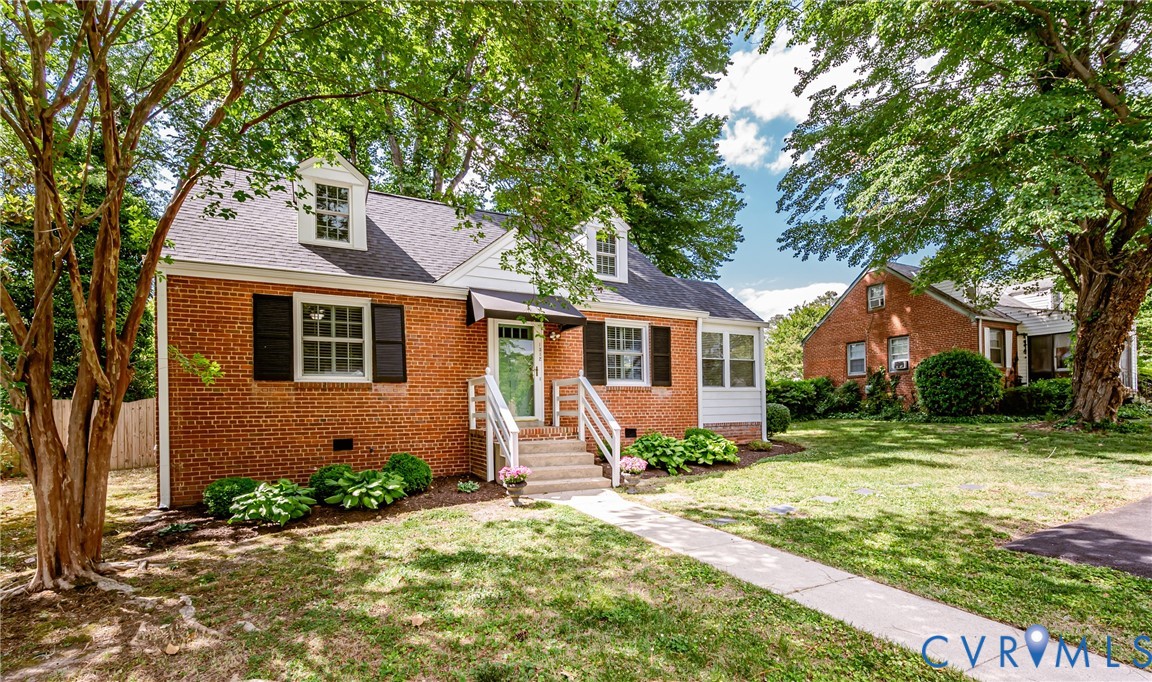 1312 Santa Rosa Road Henrico, VA 23229 - Photo 2 of 54 Brick Cape in the Near West End with many updates.