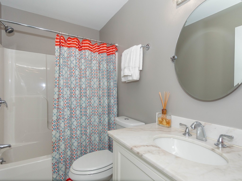 40 Catherine Street, Unit 1 Boston, MA 02131 - Photo 12 of 25