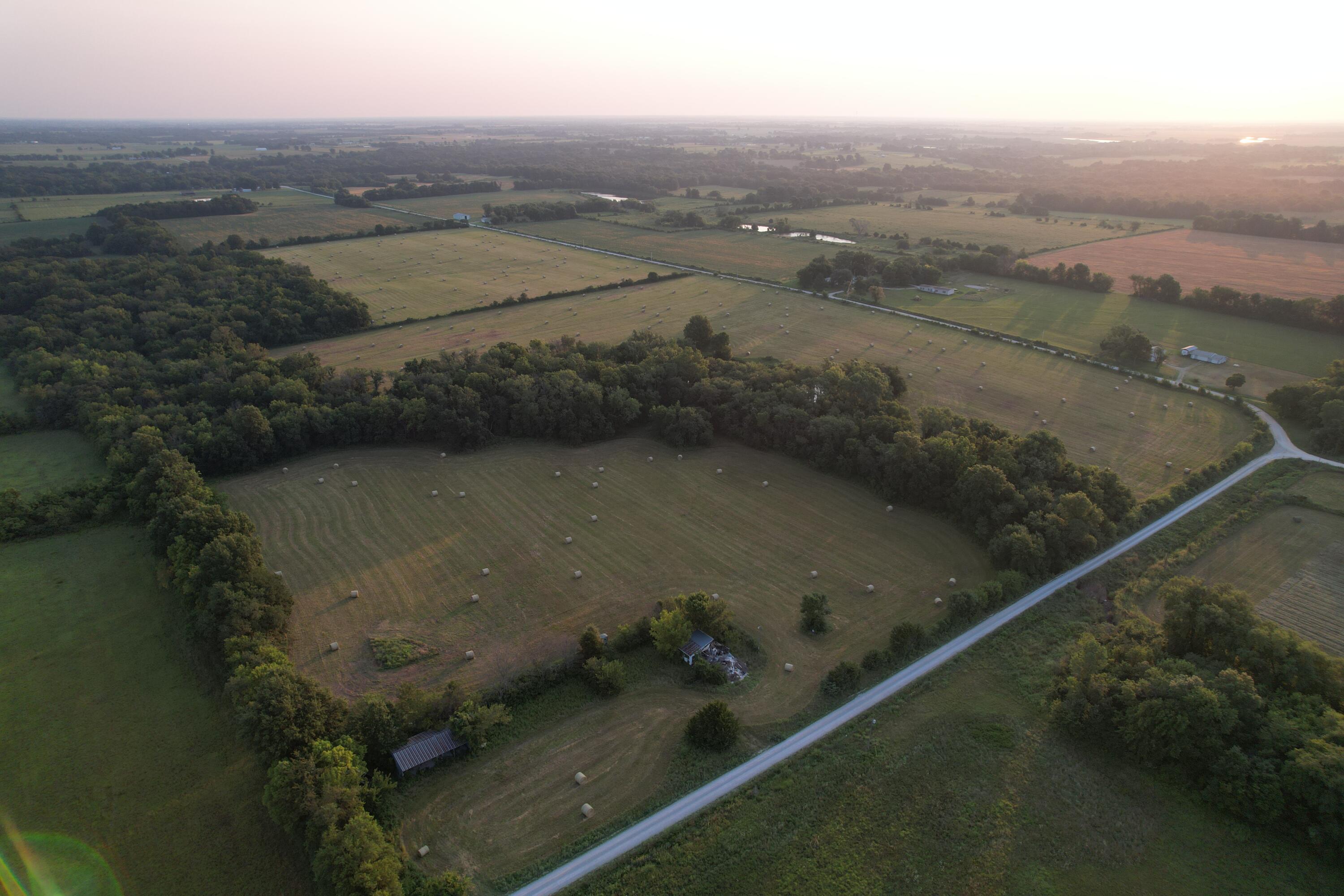 220 Northwest 40th Road Lamar, MO 64759 - Photo 30 of 90 DJI_0359
