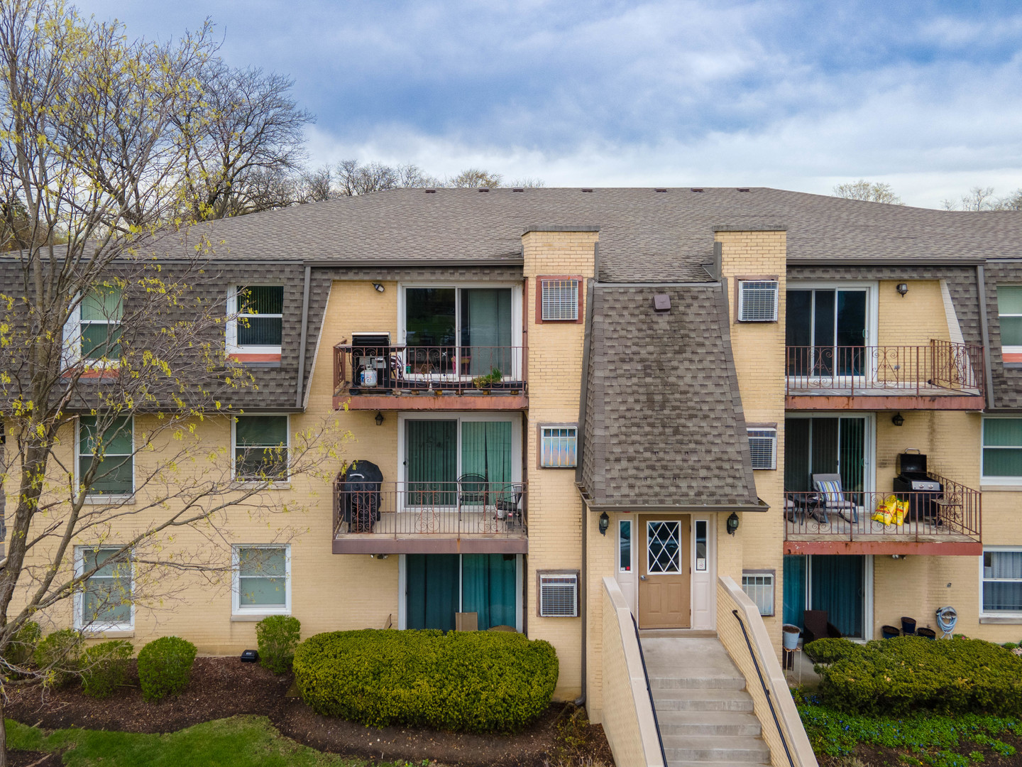810 North River Road, Unit 3A Mount Prospect, IL 60056 - Photo 1 of 30