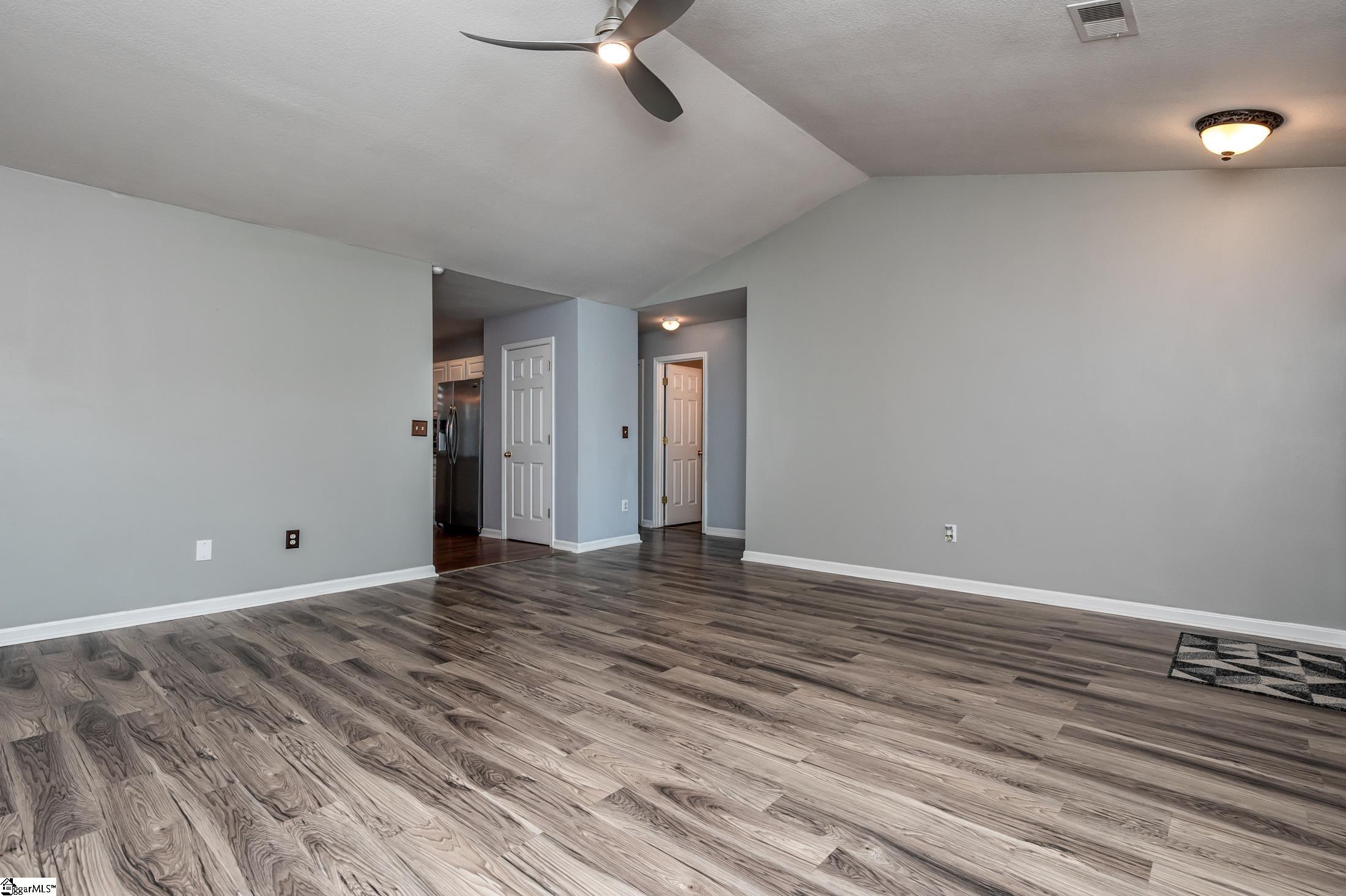 131 St James Court Anderson, SC 29621 - Photo 8 of 35 Gallery Image 8