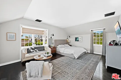$4,395,000 | 211 Barlock Avenue, Los Angeles, CA 90049