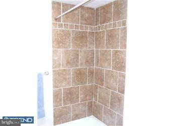 2092 Heather Road Folcroft, PA 19032 - Photo 8 of 9 Bathroom