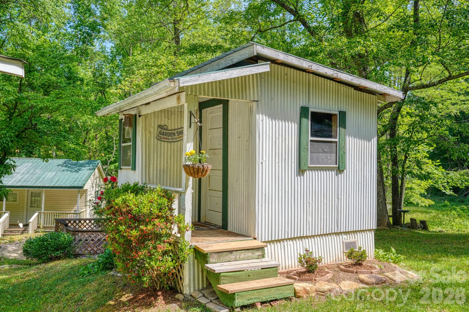 123 Little Rock Way Mill Spring, NC 28756 - Photo 3 of 42