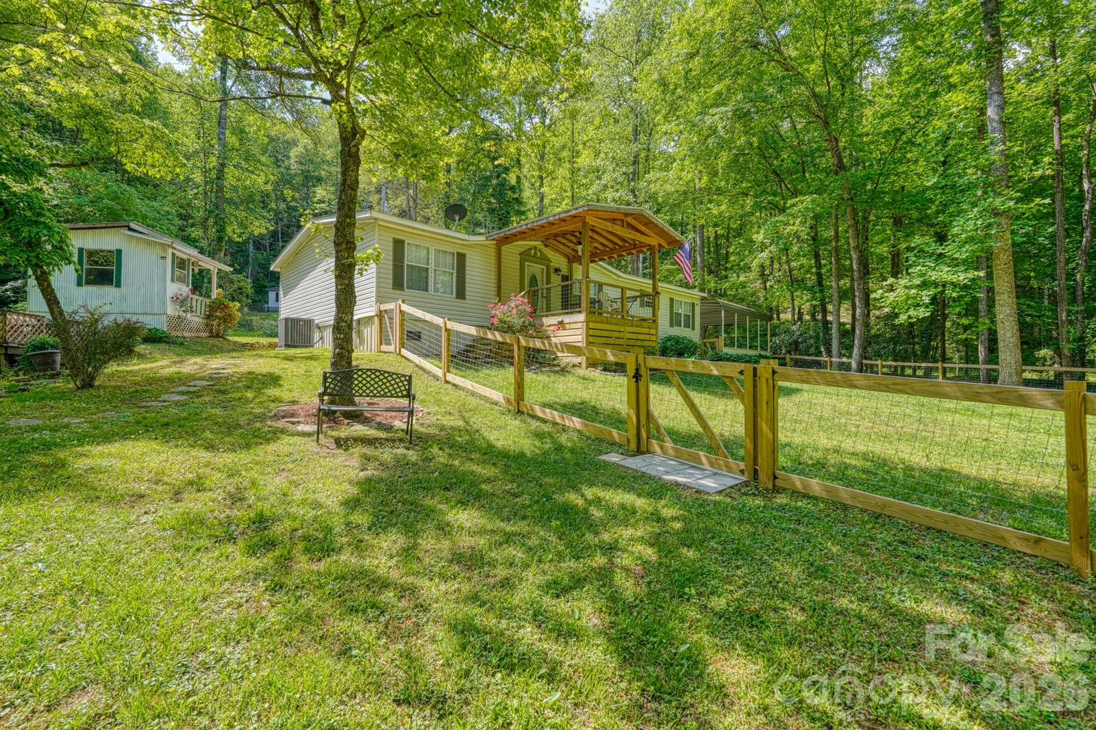 123 Little Rock Way Mill Spring, NC 28756 - Photo 5 of 42