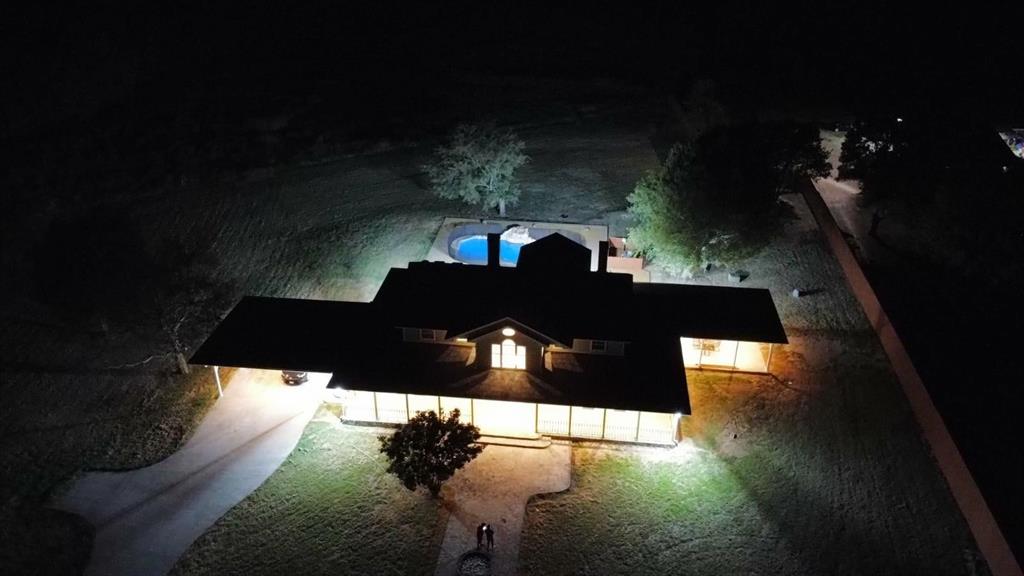 865 Higgins Road Sherman, TX 75092 - Photo 36 of 40 a view of balcony and patio