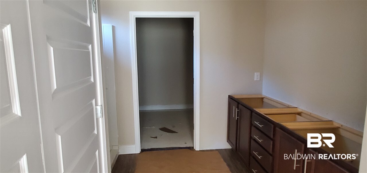 9318 Swan Point Road Daphne, AL 36526 - Photo 6 of 8