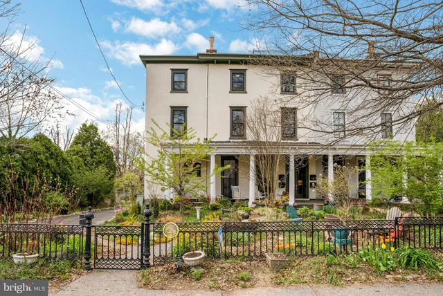 front view of house with a small yard