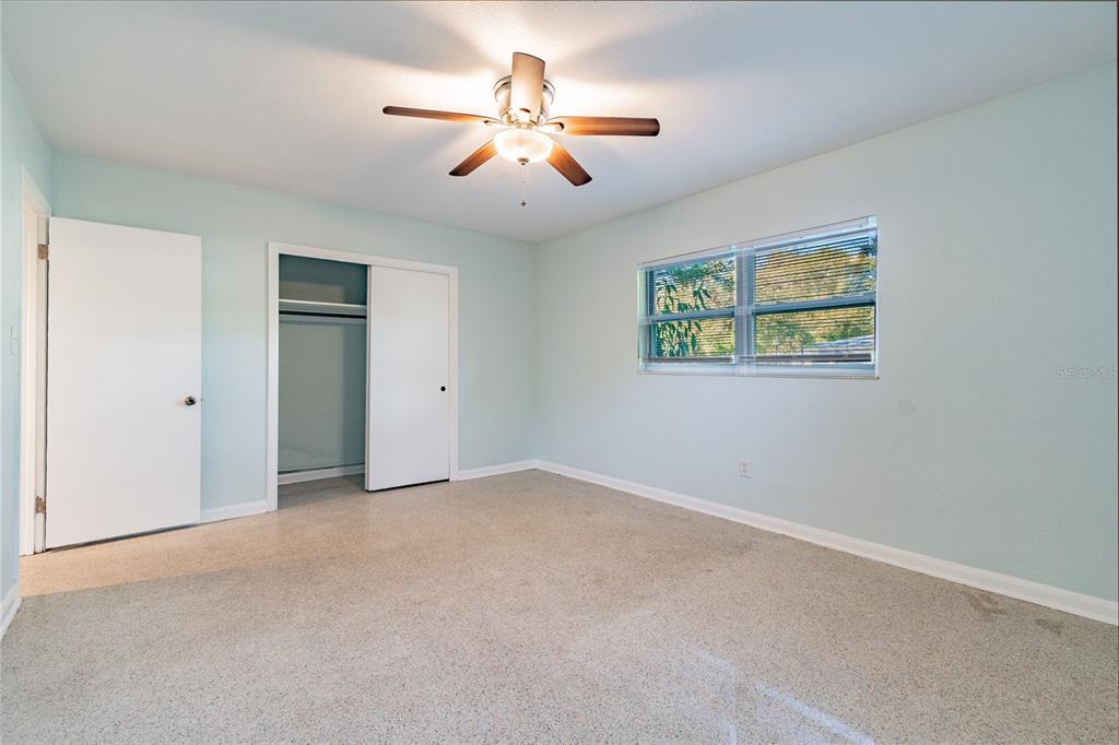 677 Oakwood Drive Dunedin, FL 34698 - Photo 23 of 31