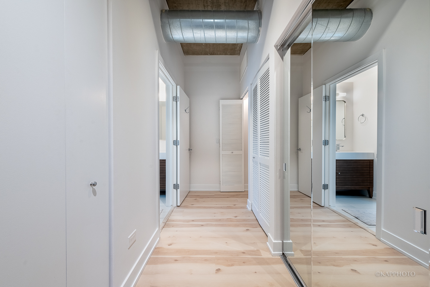 111 South Morgan Street, Unit 619 Chicago, IL 60607 - Photo 20 of 35 a view of a hallway