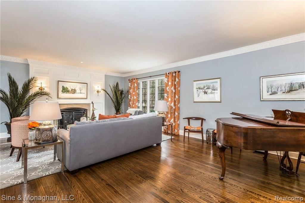 53 Cloverly Road Grosse Pointe Farms, MI 48236 - Photo 15 of 61