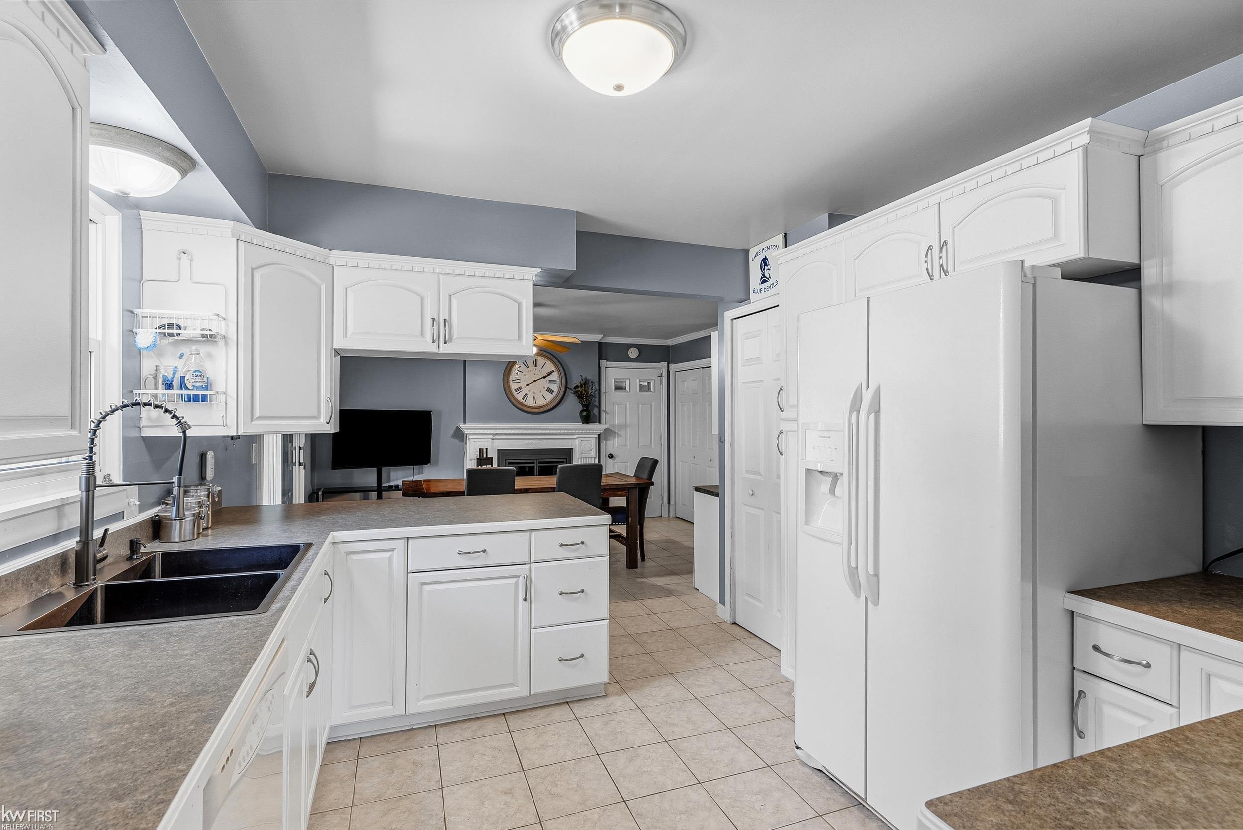 4216 Lahring Road Linden, MI 48451 - Photo 4 of 51