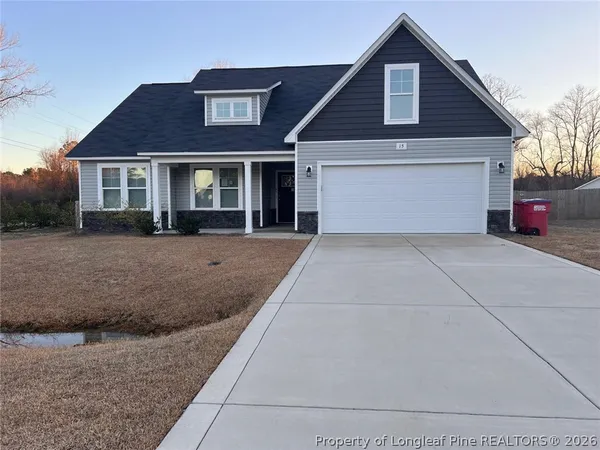 $260,500 | 15 Cardinal Drive, Parkton, NC 28371