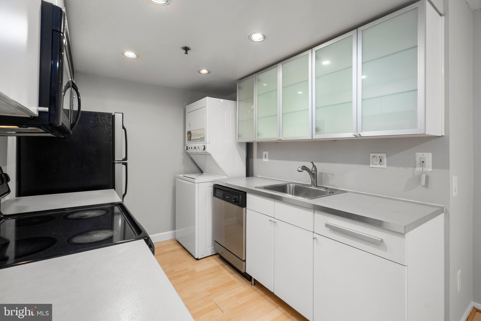 5911 Edsall Road, Unit 412 Alexandria, VA 22304 - Photo 14 of 35
