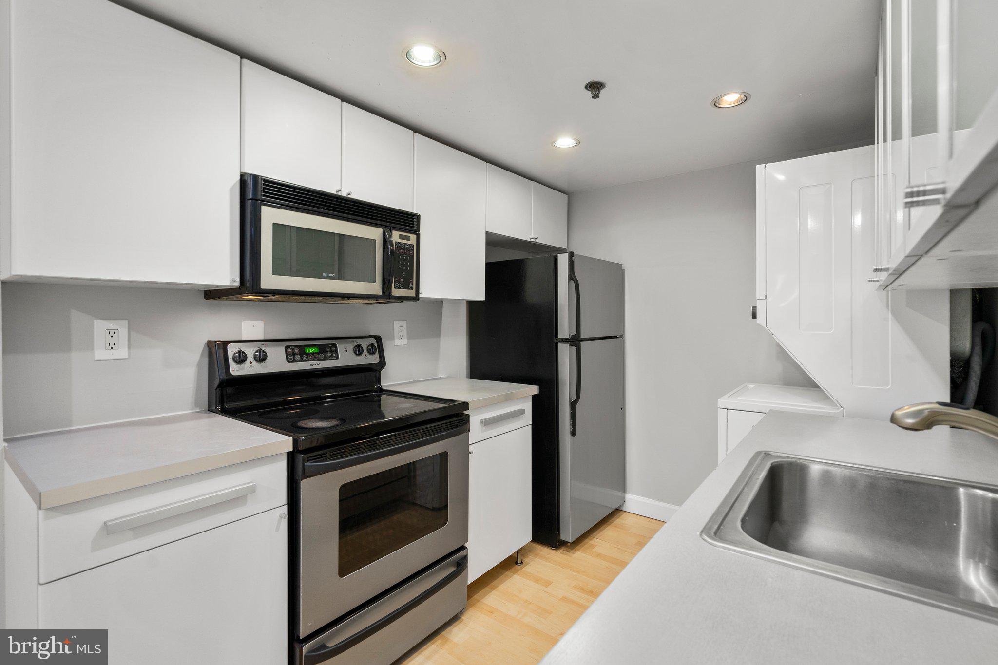 5911 Edsall Road, Unit 412 Alexandria, VA 22304 - Photo 15 of 35