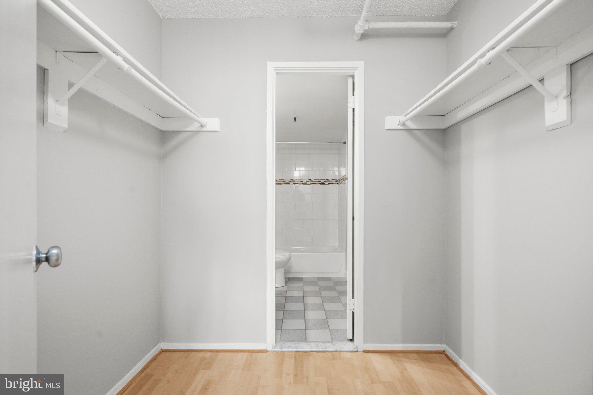 5911 Edsall Road, Unit 412 Alexandria, VA 22304 - Photo 17 of 35