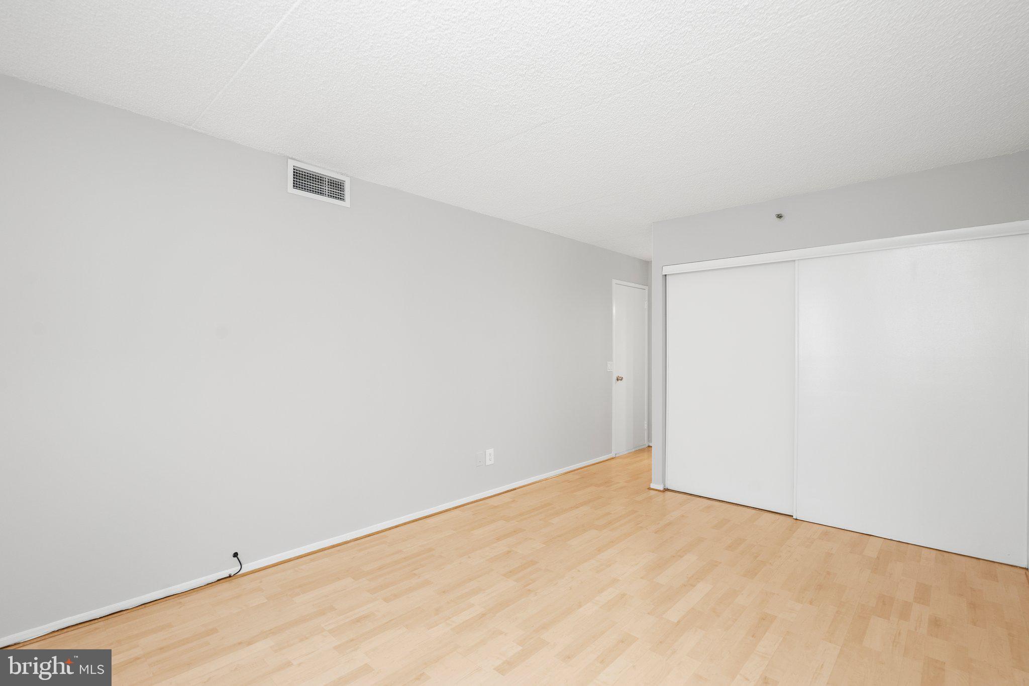 5911 Edsall Road, Unit 412 Alexandria, VA 22304 - Photo 23 of 35