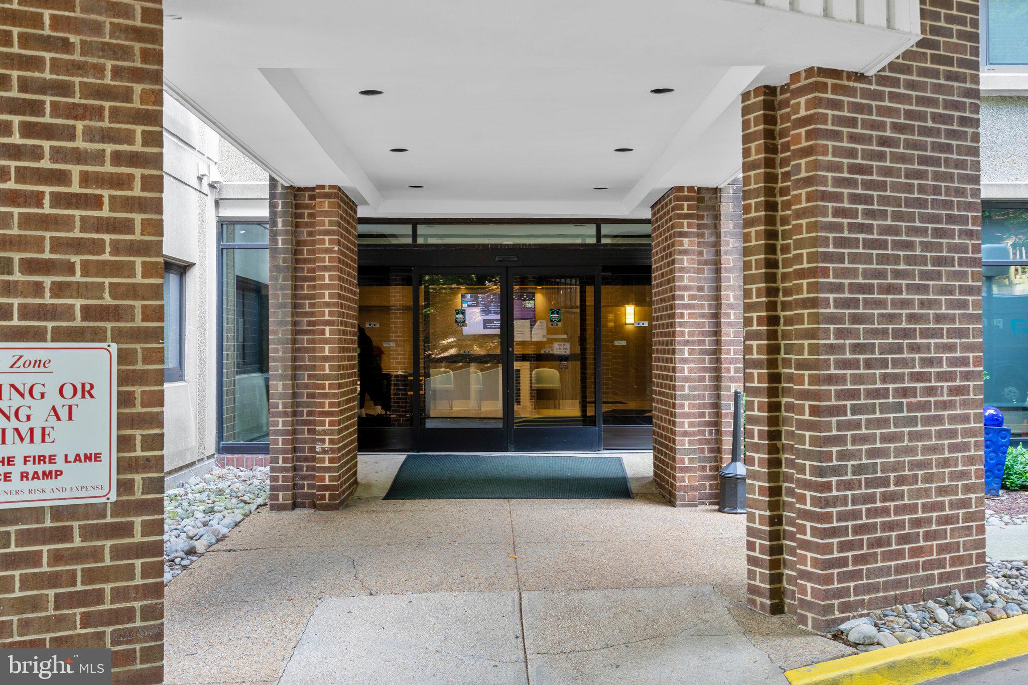 5911 Edsall Road, Unit 412 Alexandria, VA 22304 - Photo 29 of 35