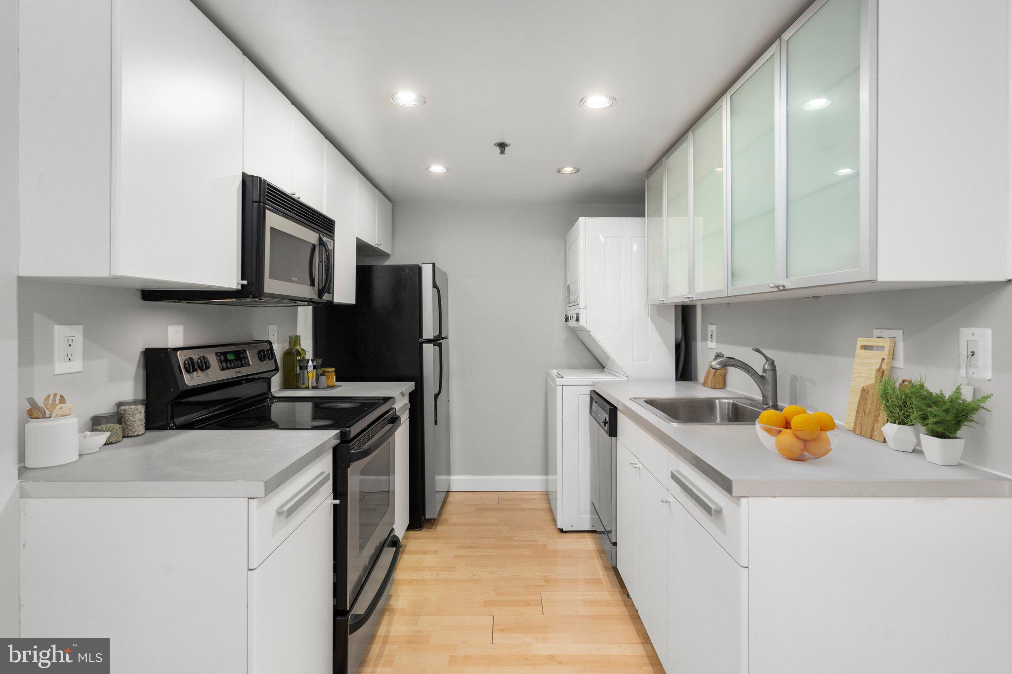 5911 Edsall Road, Unit 412 Alexandria, VA 22304 - Photo 6 of 35