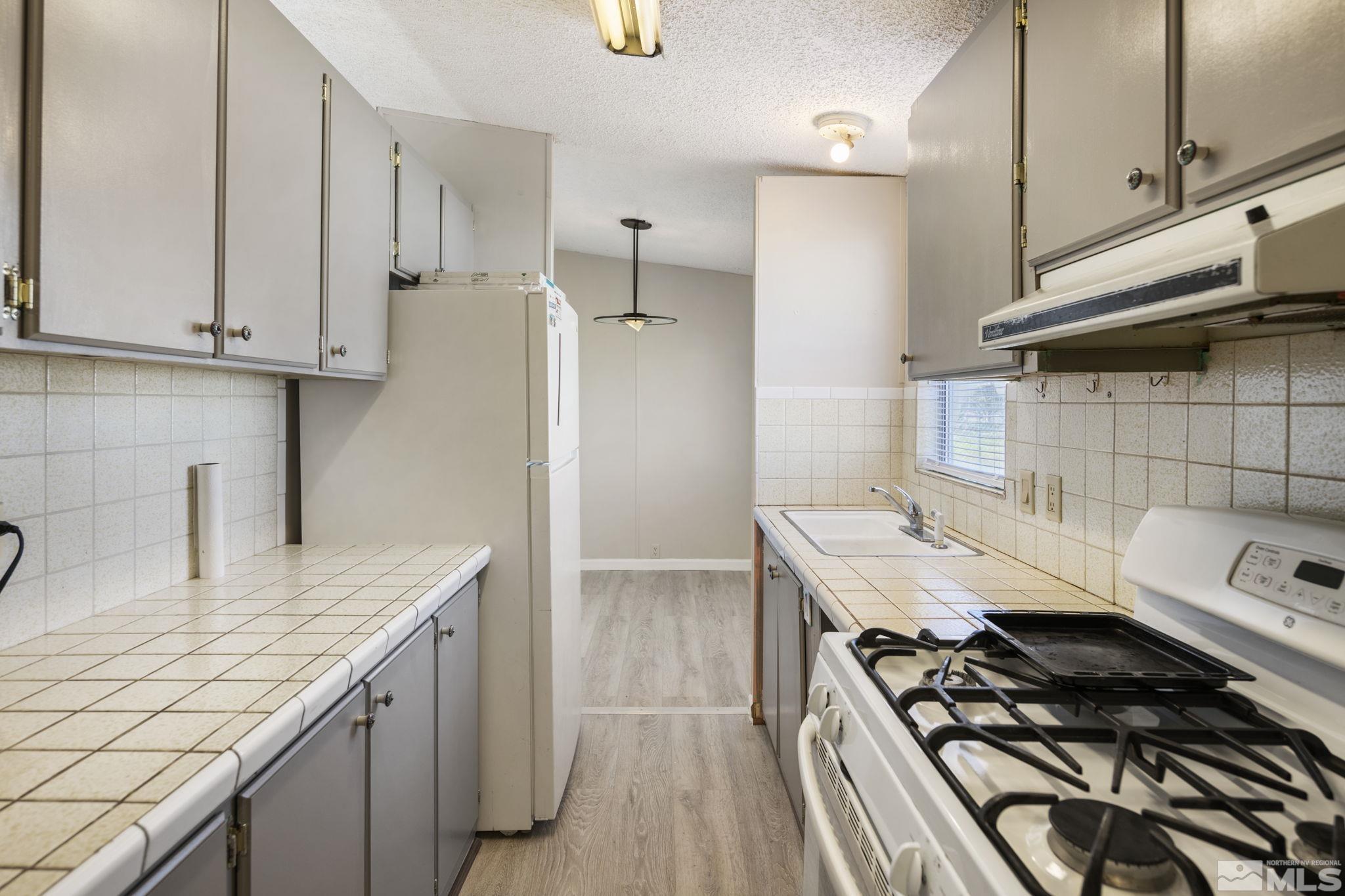265 Westbrook Lane Reno, NV 89506 - Photo 17 of 33 Photo 17