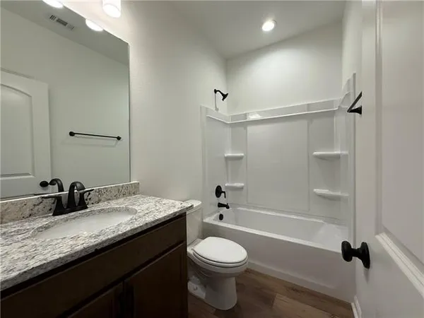 $2,400 | 19693 Calden Court, Covington, LA 70433