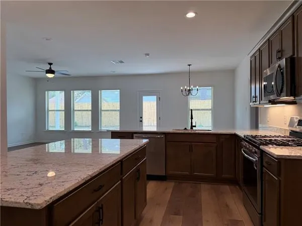 $2,400 | 19693 Calden Court, Covington, LA 70433