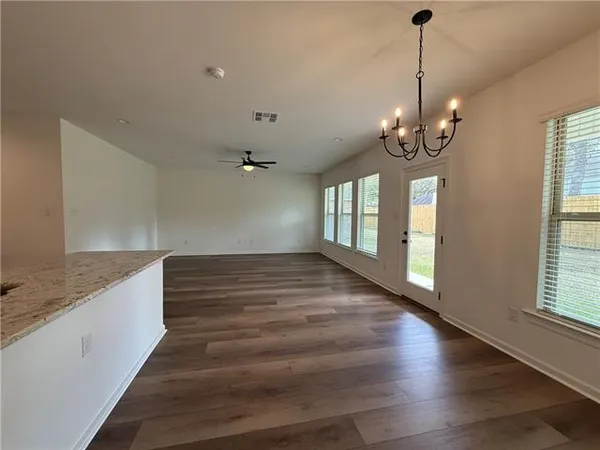 $2,400 | 19693 Calden Court, Covington, LA 70433