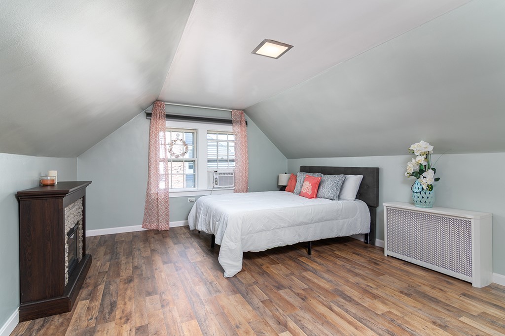 69 Delwood Road Warwick, RI 02889 - Photo 22 of 31 2nd floor bedroom